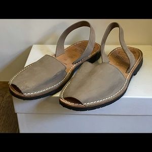 Mimbo sandals-leather slingbacks